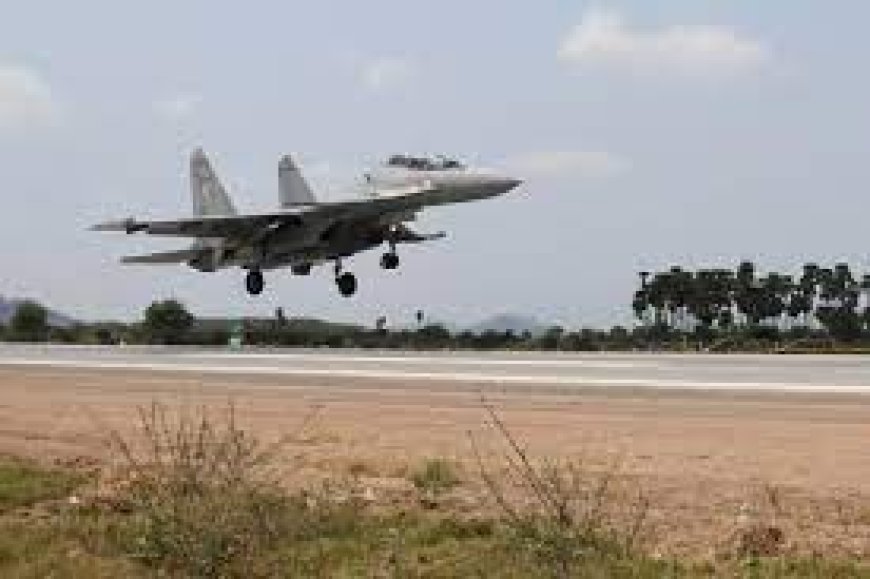 IAF successfully lands Aircrafts on ELR on NH-16 in AP